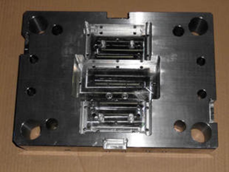 宝坻精密塑料模-06